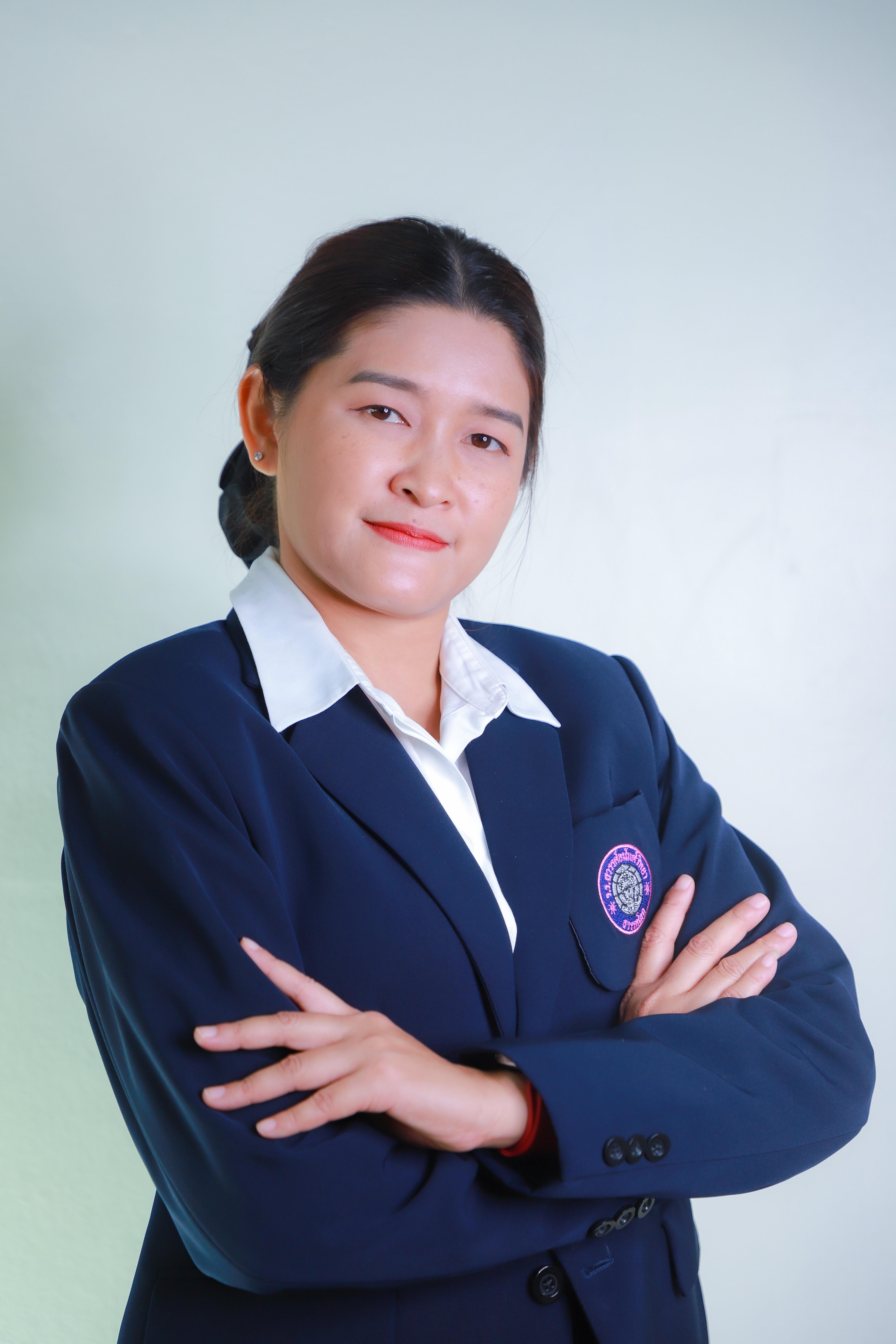 นางสาววรพรรณ แสงกล่ำ